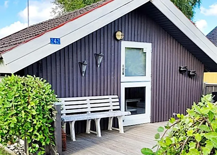 4 Person In Hemmet-by Traum Hemmet